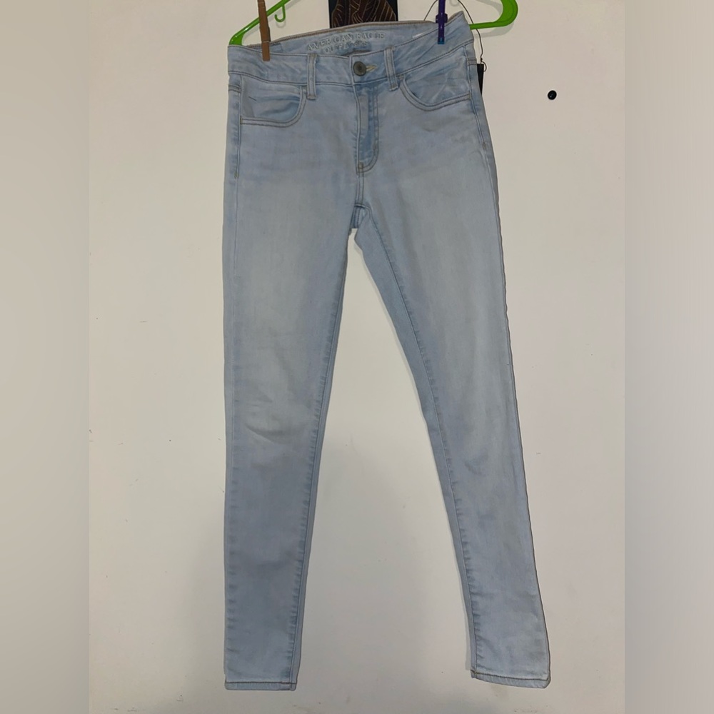 American Eagle Light Wash Curvy Jeggings (4)